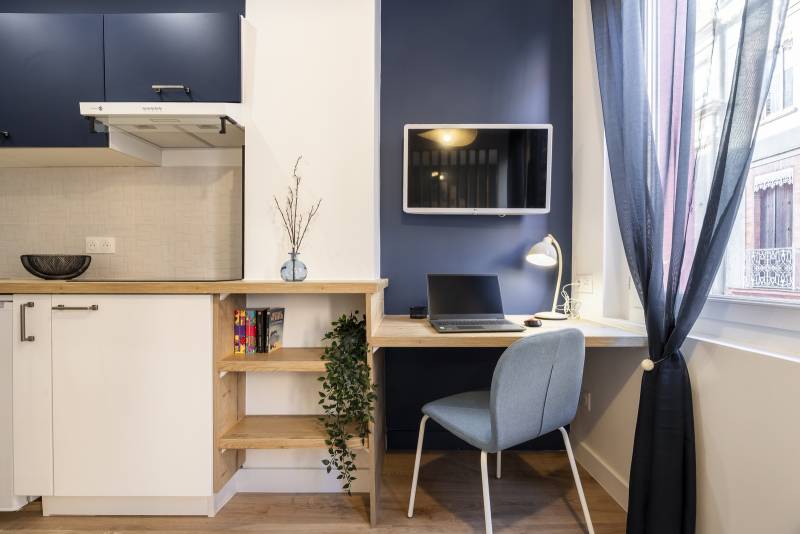 Transformation d'un studio de 26m² en T1 Bis pour mise en location courte durée à Toulouse quartier Saint-Aubin