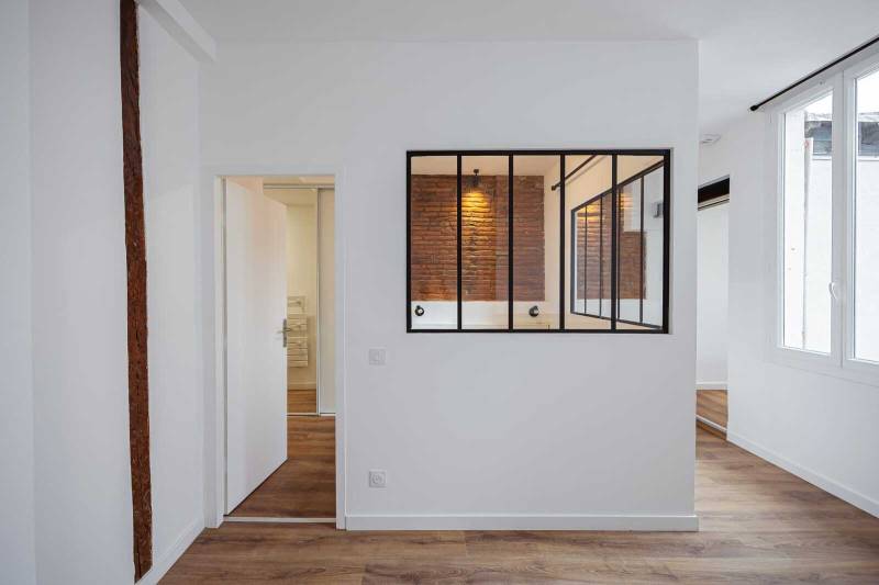 Transformation studio en T1 Bis 31 m² quartier Capitole à Toulouse dans un immeuble entièrement rénové
