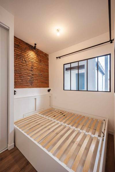 Transformation studio en T1 Bis 31 m² quartier Capitole à Toulouse dans un immeuble entièrement rénové